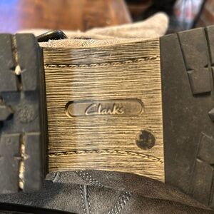 Women’s Clarks mid calf boot
